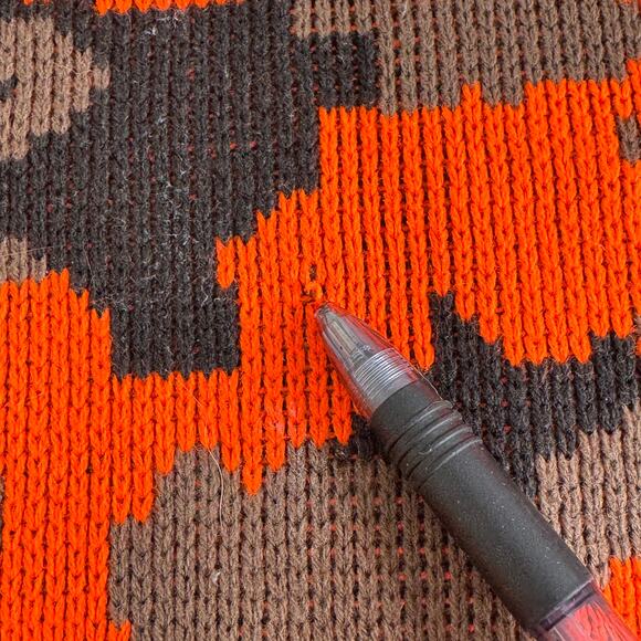 Vintage Winchester‎ Orange Camo sweater - Picture 6 of 10